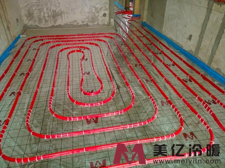 無錫地暖公司-二樓臥室地暖盤管鋪設(shè)